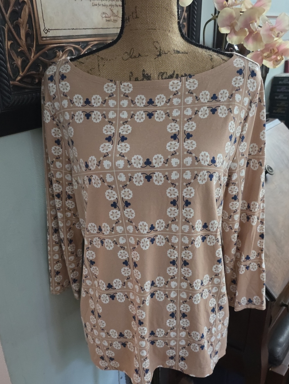 Ann Taylor Beige Floral Grid Long-Sleeve Tunic